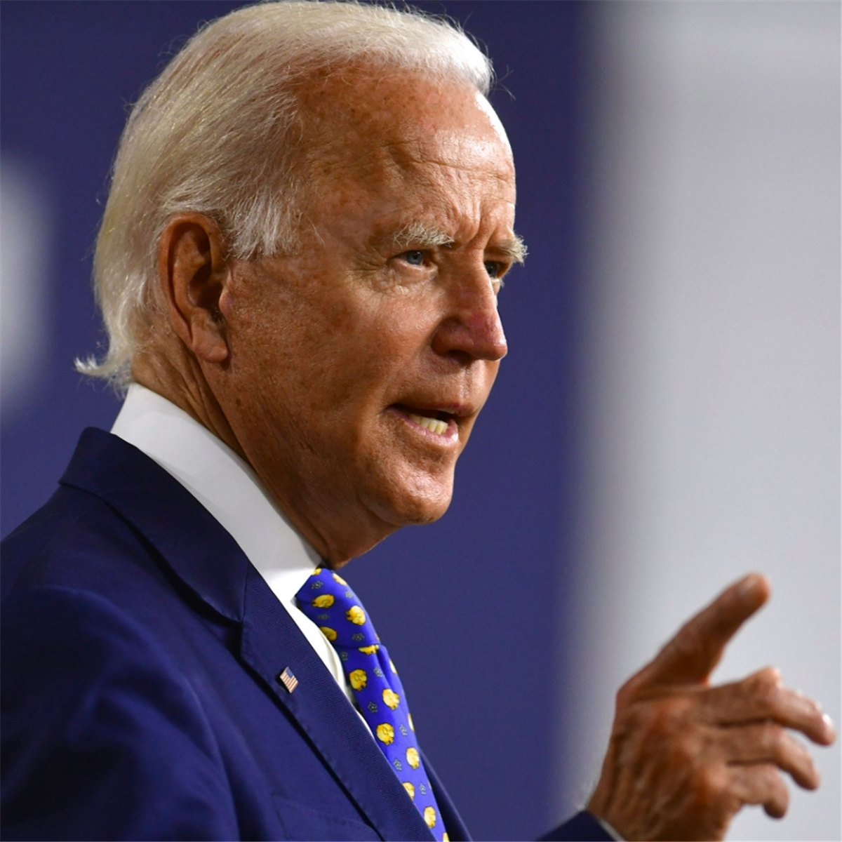 Biden to 'allow Ukraine to use American long-range missiles inside Russia for first time'