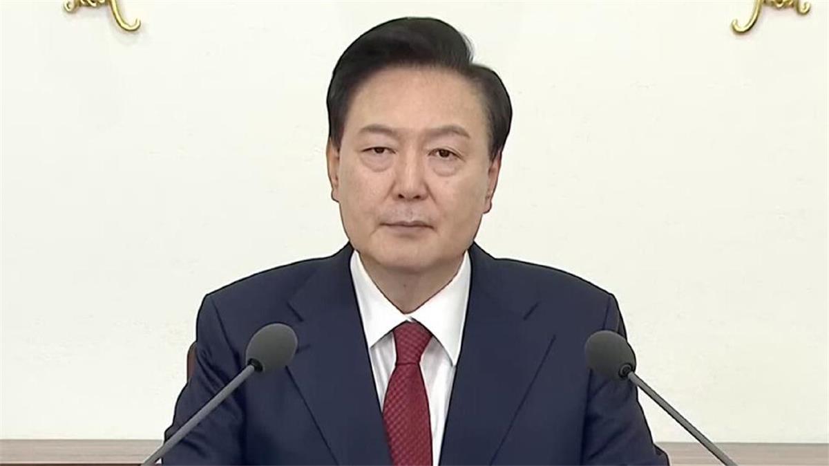 Yoon Seok-yeol Evades First Arrest: Despite Warrant, South Korea's Public Prosecutor's Office Reluctant to Enter Presidential Residence