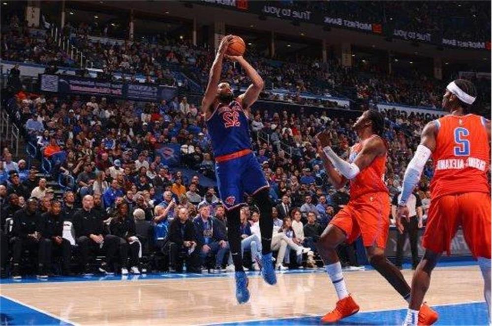 Thunder clinches 14-game winning streak! Alexander has 33 points and 7 rebounds, Aaron-Wiggins scores 15 points in the fourth quarter, and Knicks' 9-game winning streak comes to an end