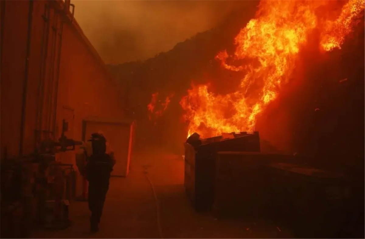 Wildfires ravaged Los Angeles' luxury neighborhoods, and the mansions of many Hollywood stars may be destroyed